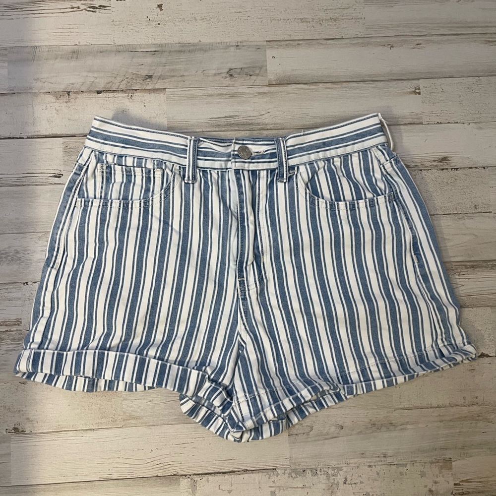 American Eagle Mom Shorts Blue & White Stripes Size 6